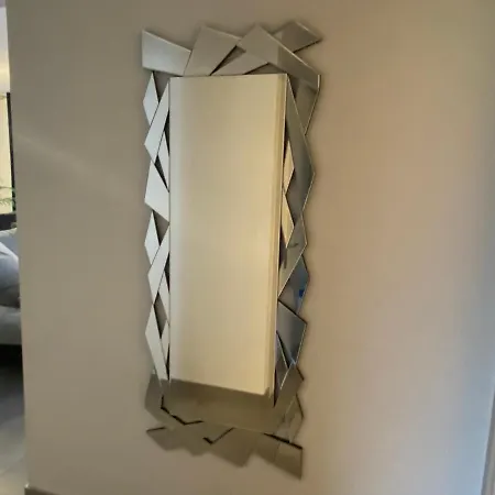 Mallo's Avec Parking Gratuit Et 2 Balcons *