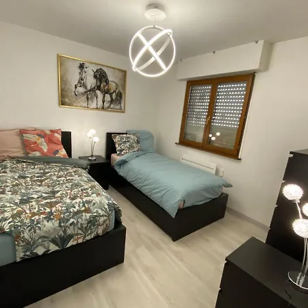 Mallo's Avec Parking Gratuit Et 2 Balcons Apartmán